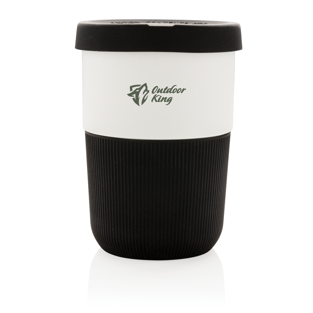 To-go Cup, Travel Mug, Papperweiße Hülle, Schwarzer Ripp-Unterteil, Outdoor King, Travelbecher, Becher, Isoliert, Schwarz/Weiß, Outdoor King, Outdoor Becher, Reise-Becher, Keramiker Becher/Becher, Schwarzer Umschlag, Weißer Deckel