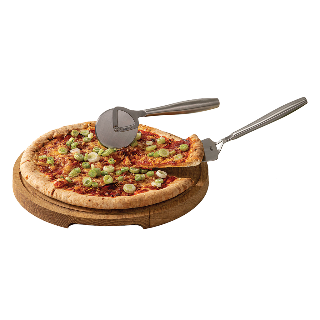 Pizza, Pizza-Scheibe, Frühlingszwiebel, Pizzawägel, Pizzabrettchen, Pizza, Pizza Cutter, Slicer, Wooden Board, Green Onion, Pizza, Pizza Cutter, Wooden Board, Frühlingszwiebeln, Pizzaschneider
