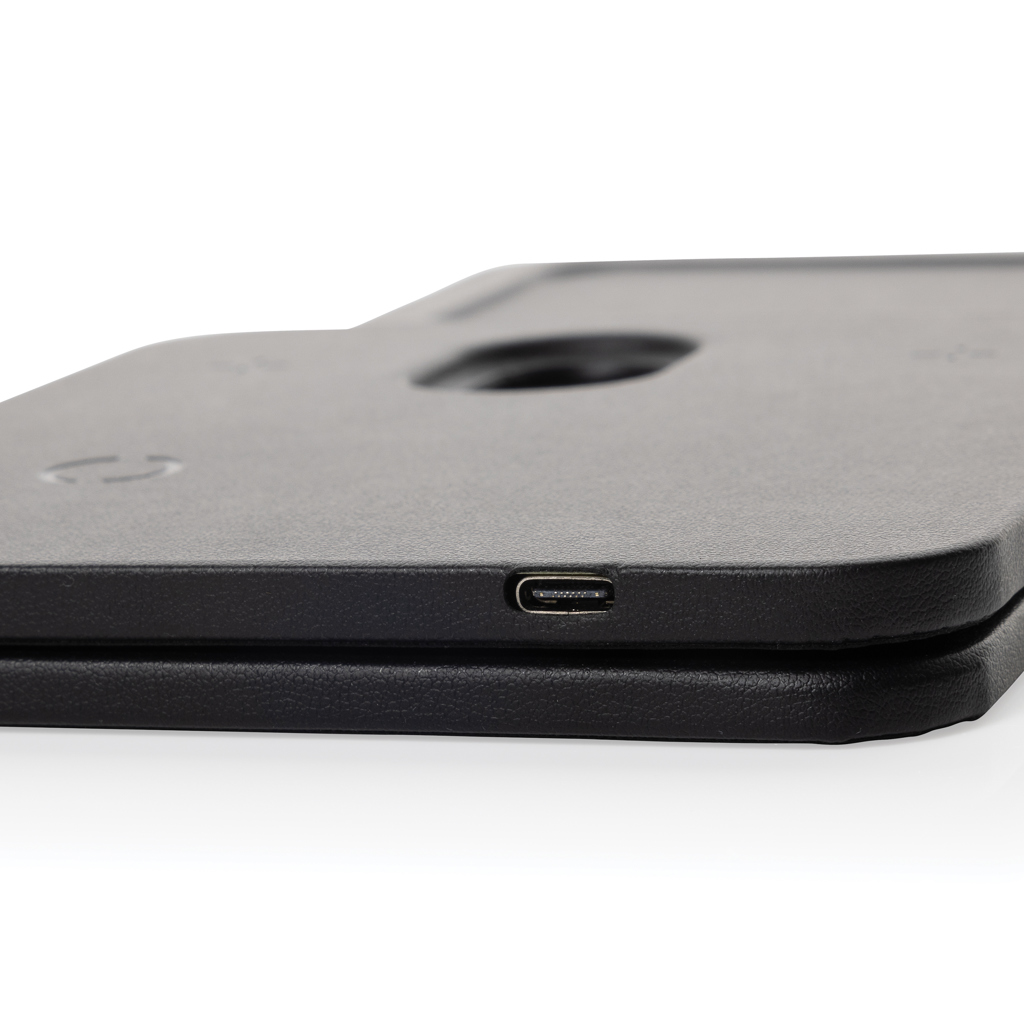 Elektronik, Handy, Telefon, USB-C, microSD-Slot, Handyhülle, Rückseite, Ladeanschluss, Micro USB-C, USB-C-Anschluss, Hüllenrand, schwarze Hülle, Unterseite des Geräts, USB-C, Micro-USB, Ladeanschluss, Kante des Geräts, schwarze Hülle