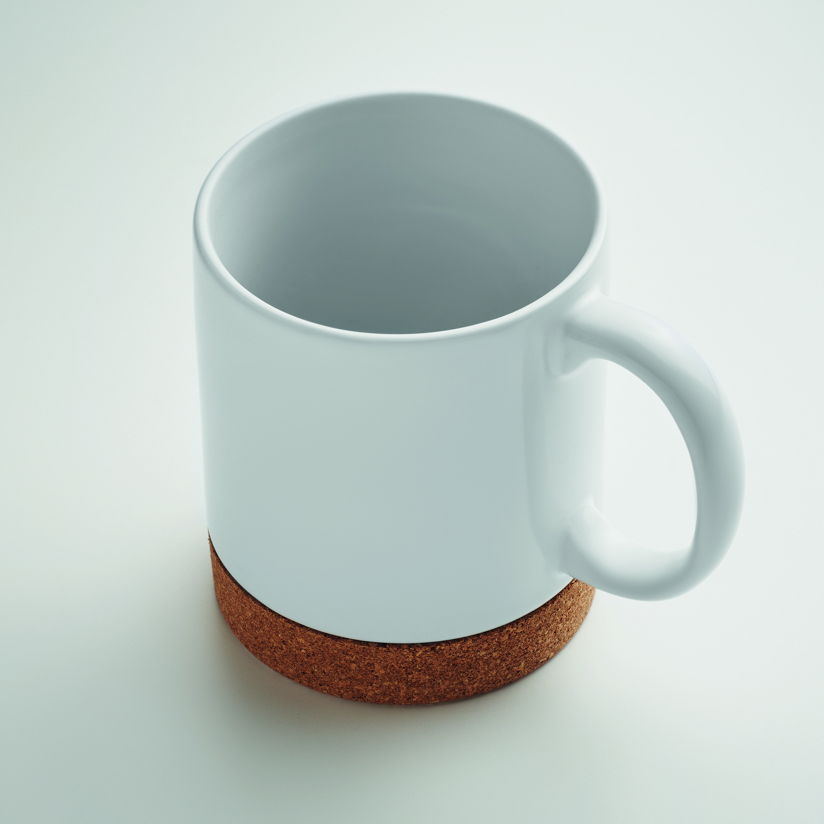 Tasse, Kaffee-Tasse, Keramik, weiße Tasse, Kork-Untersetzer, Becher, Keramik, weißer Becher, Korkuntersetzer, Tasse mit Henkel, Mug, Keramik, Weiß, Korkuntersetzer, Getränkebecher, Tasse, Kaffee-Tasse, Keramik, White, Korkunterlage