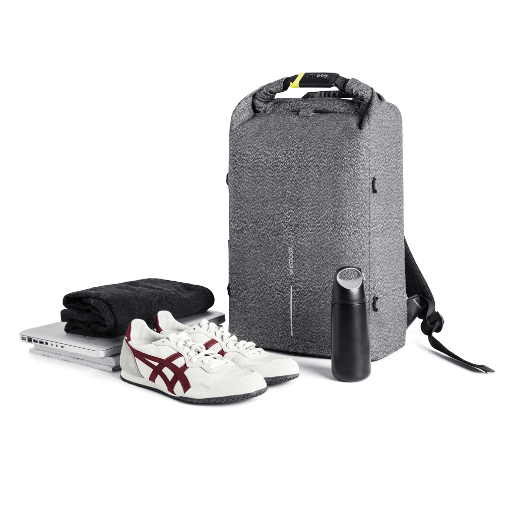 Rucksack, Laptop-Tasche, Wanderschuhe, Wasserflasche, Kleidungskombination, Rucksack, Laptoptasche, Schuhpack, Wasserflasche, Sneaker, Rucksack, Laptophülle, Schuhschuh, Sneaker, Wasserflasche, Rucksack, Laptop-Tasche, Schuhe, Wasserflasche, Kleidung