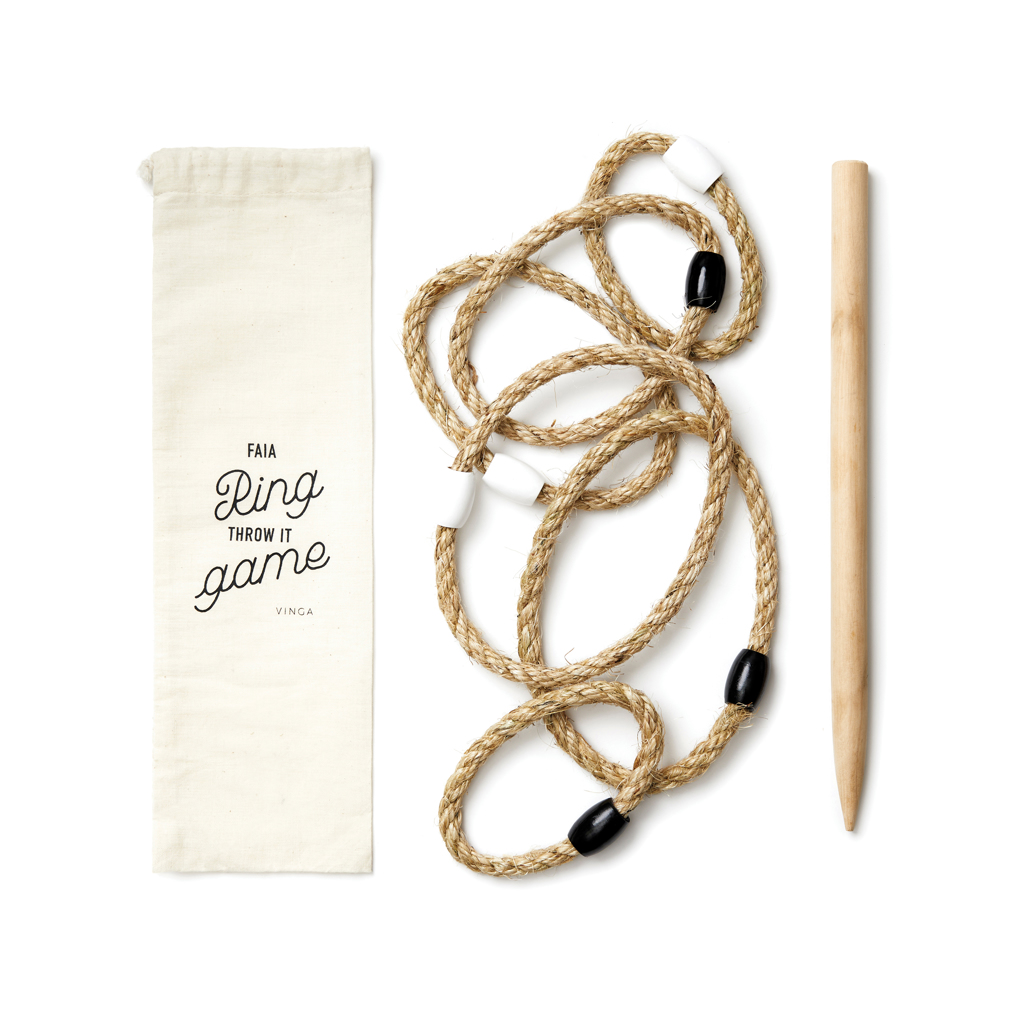 Kletterseil, Seil mit Perlen, Holzdübel, Stoffbeutel, gedrehtes Seil, throwing ring, ring toss, rope toy, wooden peg, carrying pouch, Seil, Rundstab, Holzstab, Seil mit Holzkugeln, Wurfseil